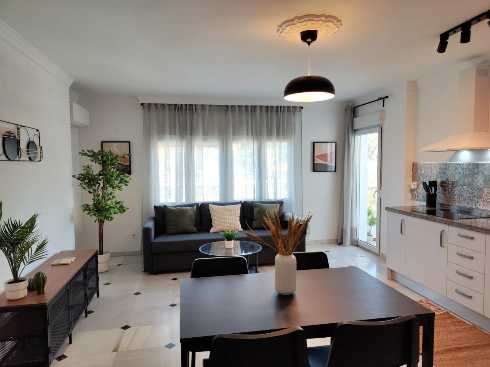 Wintowinrentals Your Home Steps From The Center Málaga Buitenkant foto